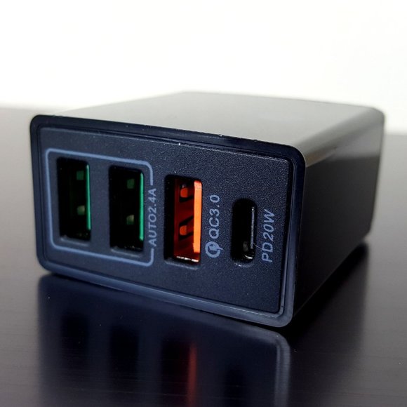 Fast PD Wall Charger 4 Ports Type C and USB A QC 3.0 Quick Charge - Picture 2 of 3